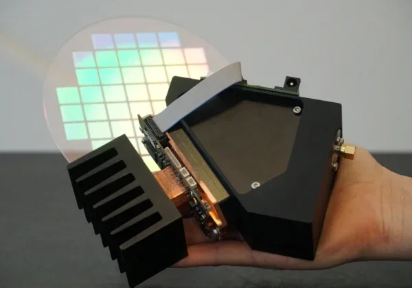 ROCK-NIR-Spectrometer (2000×1400) ROCK NIR spectrometer and grating for PAT