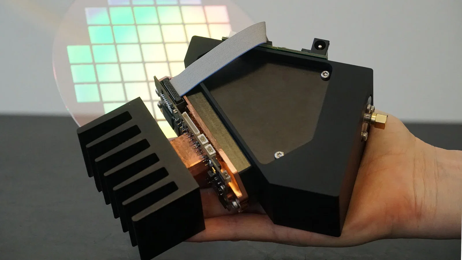 ROCK NIR spectrometer for semi conductor class="img-responsive